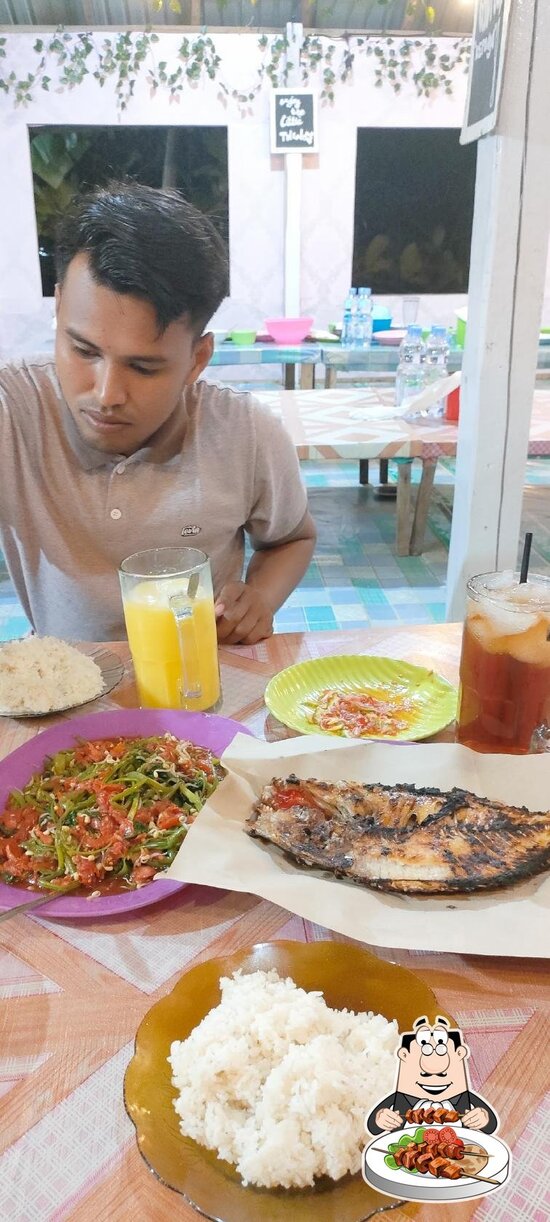 Lesehan Al-Fazza: Santap Sop Lezat di Jantung Cilacap yang Bikin Ngiler
